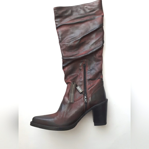 Emanuele Castro | Slouchy Knee-high Leather Boots - Picture 2 of 12